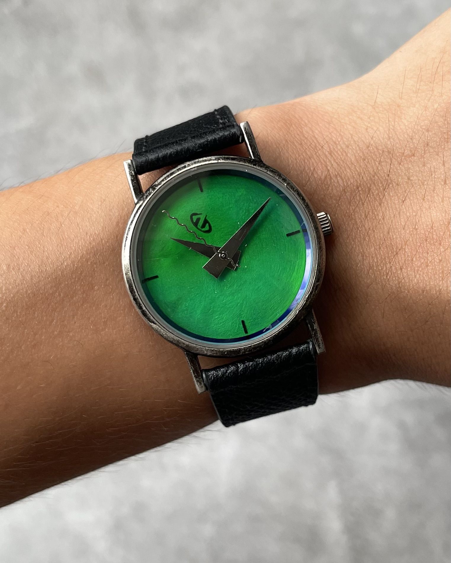 Z DESIGN TOXIC SLIME VINTAGE QUARTZ WATCH | Artizen Store