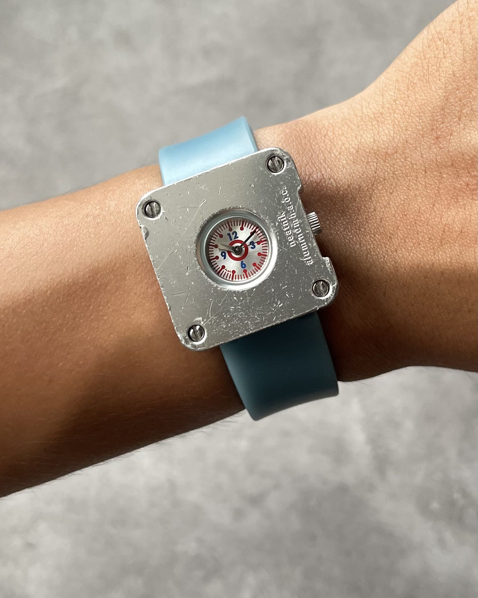 SEIKO NEATNIK ALUMINUM VINTAGE QUARTZ WATCH | Artizen Store